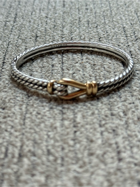 David Yurman Jewelry - David Yurman 18k Gold , Sterling Silver Thoroughbred Cable hinged bracelet. EUC